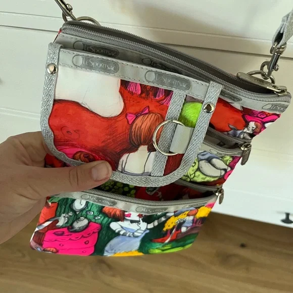 Vtg Y2K LeSportsac Artist Edition Fafi bag purse silver pink Alice in Wonderland - Picture 2 of 8